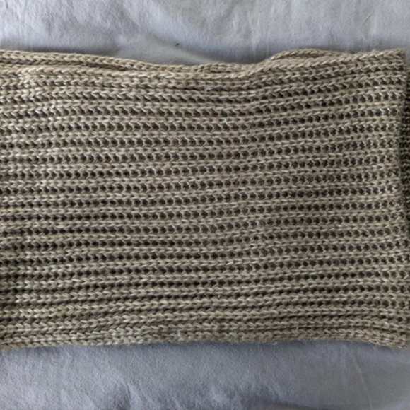 Woolen moss/silver scarf Veritas - Picture 3 of 3